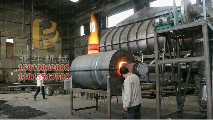 原木炭化爐楊樹木片高溫炭化環保無煙